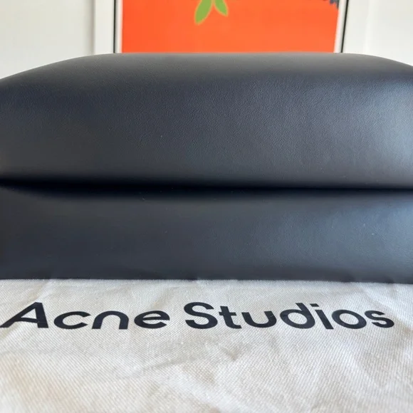 Acne Studios Musubi Midi Shoulder Bag – NWOT – BLACK - Picture 2 of 16